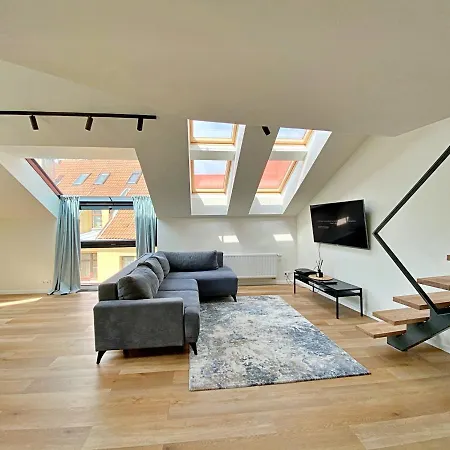 Loft 1 Bd Old Town By Hostlovers Apartment *