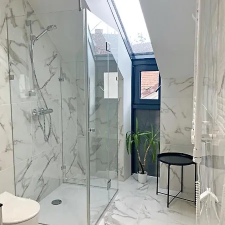Loft 1 Bd Old Town By Hostlovers Apartment